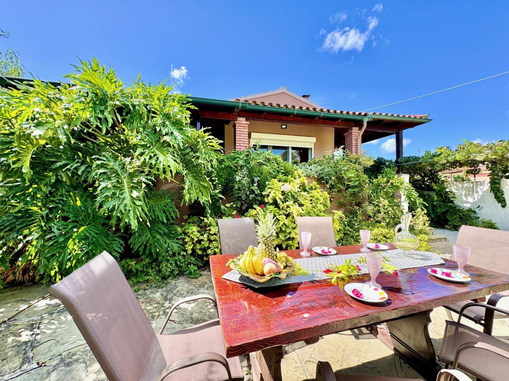 Beach Villa Night Flower With Private Pool By Dadovillas Dassia  Extérieur photo